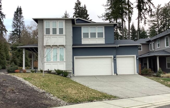 4 BEDROOM 3 BATH SPECTACULAR HOME IN POULSBO