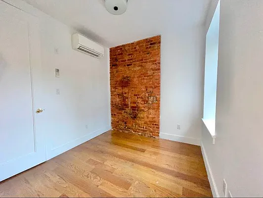 3411 9 ST