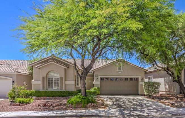 Luxury Living in the Heart of Summerlin With Community Pool & Spa