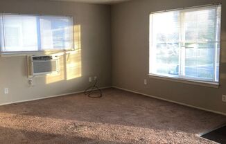 2 beds, 1 bath, 1,050 sqft, $1,600, Unit 4