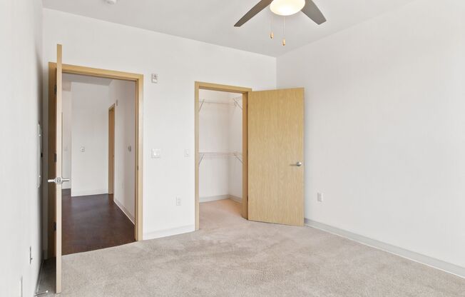 1 bed, 1 bath, 708 sqft, $1,950, Unit 423