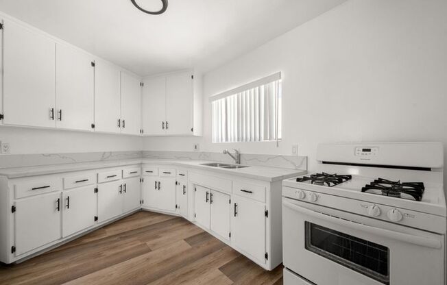 4515 August Street