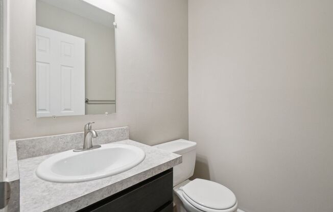 2 beds, 1.5 baths, 950 sqft, $1,490, Unit L106