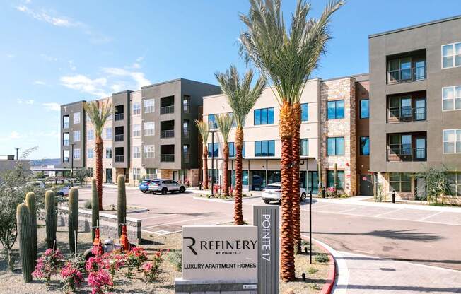 Refinery at Pointe17 - Apartments in North Phoenix