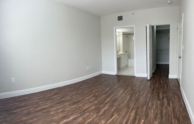 2 beds, 2 baths, 1,204 sqft, $1,993, Unit 10124-B2 - Bostonian