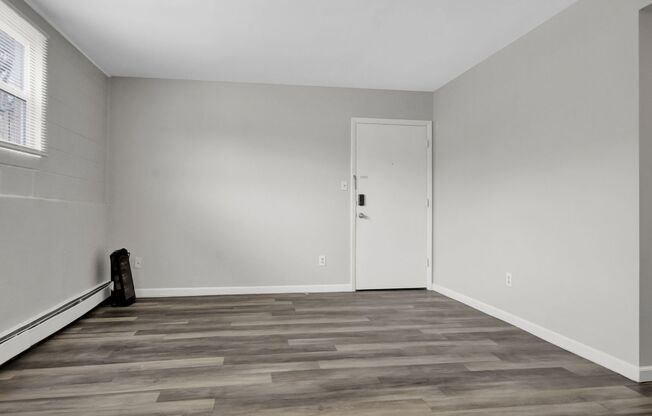 1 bed, 1 bath, 700 sqft, $999, Unit Unit 20