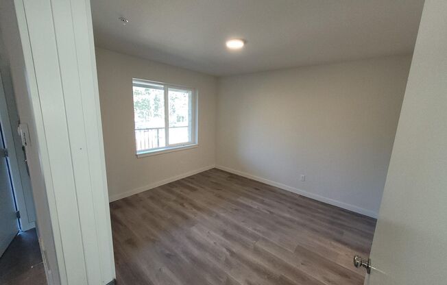 2 beds, 2 baths, 888 sqft, $1,975, Unit 105