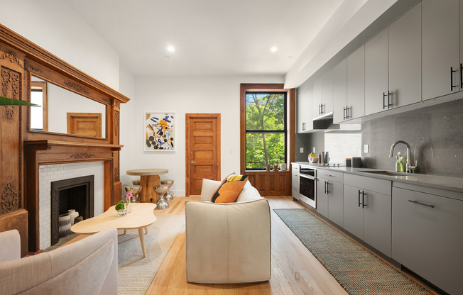 114 EDGECOMBE AVE