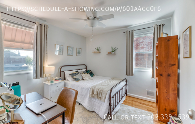 1525 CHANNING ST NE