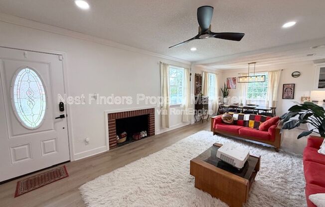 2115 TRAYMORE RD