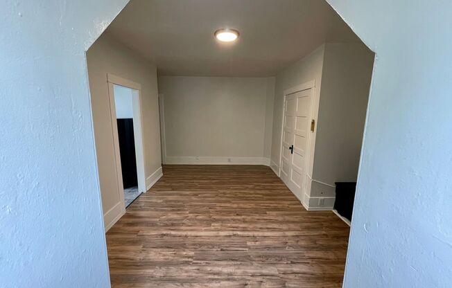 Studio, 1 bath, 355 sqft, $795, Unit 8