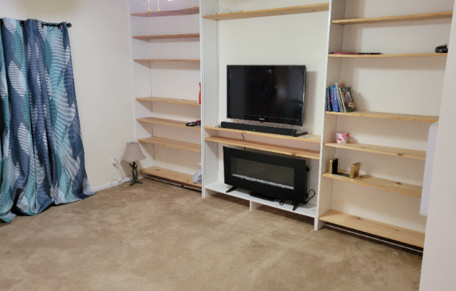 7503 E 130 CIR
