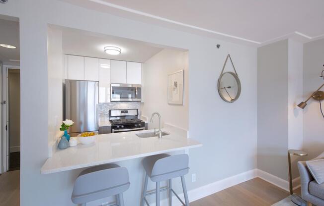 Studio, 1 bath, 556 sqft, $3,695, Unit 1705