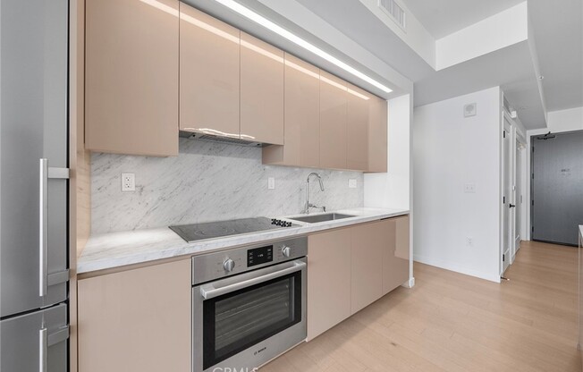 1 bed, 1 bath, 840 sqft, $3,500, Unit 1208