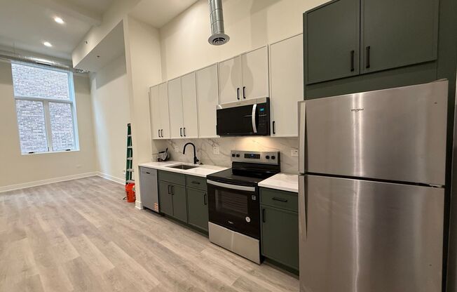 1 bed, 1.5 baths, 689 sqft, $3,375, Unit 208