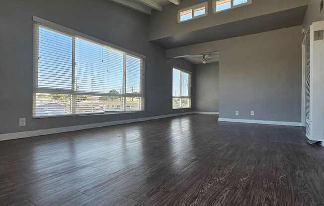 Beautiful Spacious 1 Bed/1 Bath Apartment Parking Available $1750 $1K OFF the 1st Month!