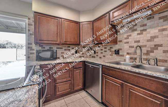 1301 N 71 ST