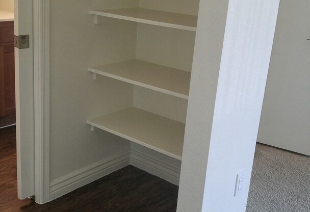 1 bed, 1 bath, 704 sqft, $1,500, Unit 123