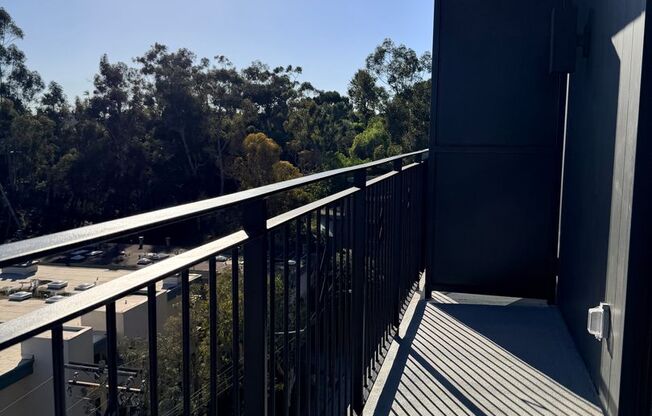 2 beds, 2 baths, 816 sqft, $4,320, Unit 609