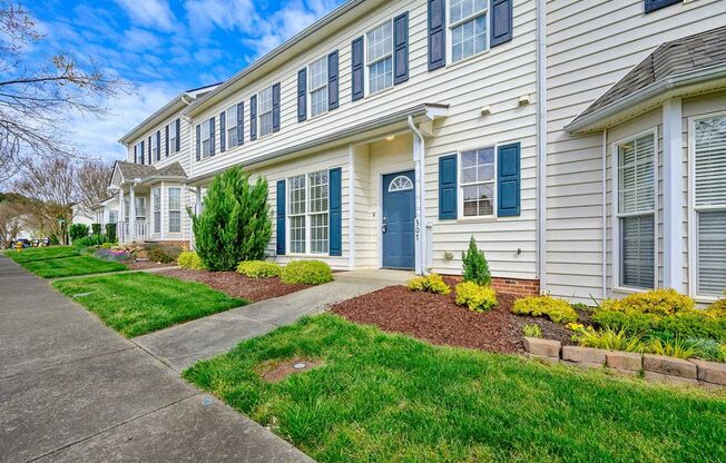 Conveniently located, Wake Forest, 3 Bed 2.5 Bath Townhome
