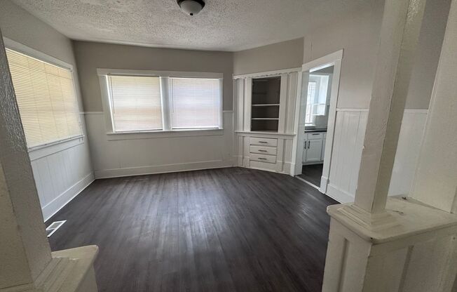 3 beds, 1 bath, $1,150