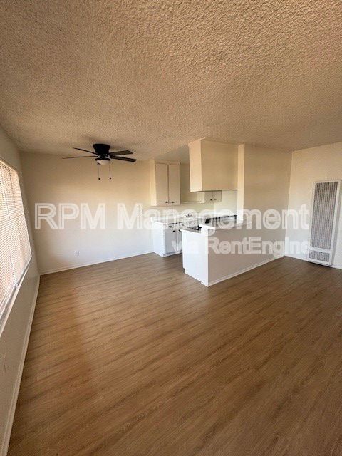 6833 SEPULVEDA BLVD