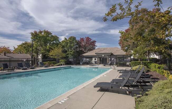 Stoneridge Swimming Pool Lounges