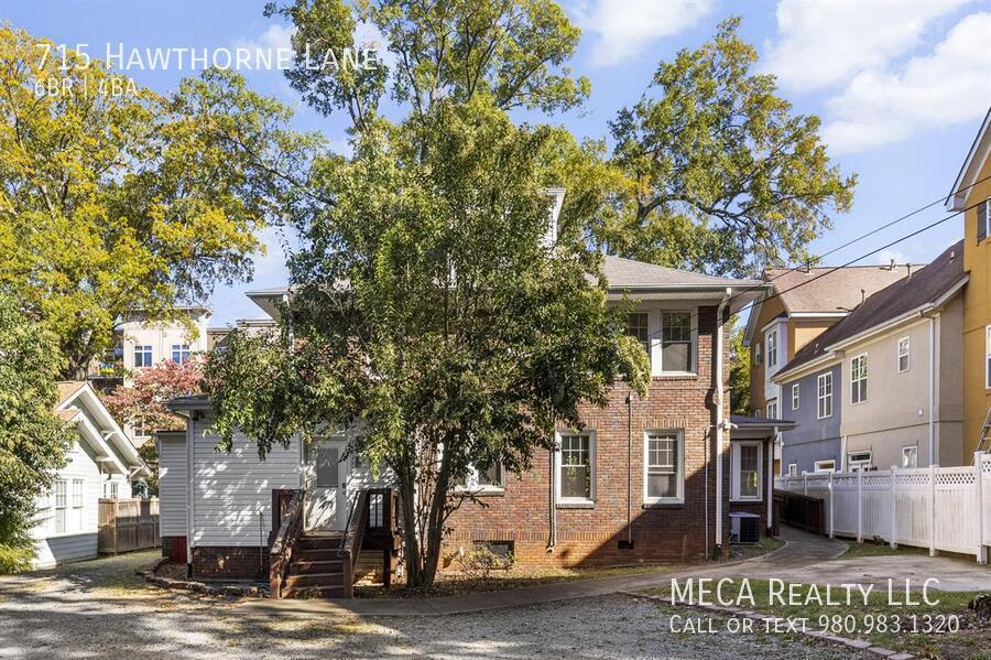 715 HAWTHORNE LN