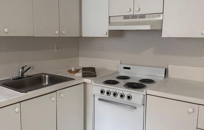 1 bed, 1 bath, 315 sqft, $1,525, Unit 123