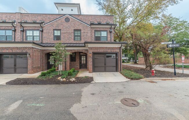 Beautiful Newer Townhome - Bull Street District, Columbia, SC