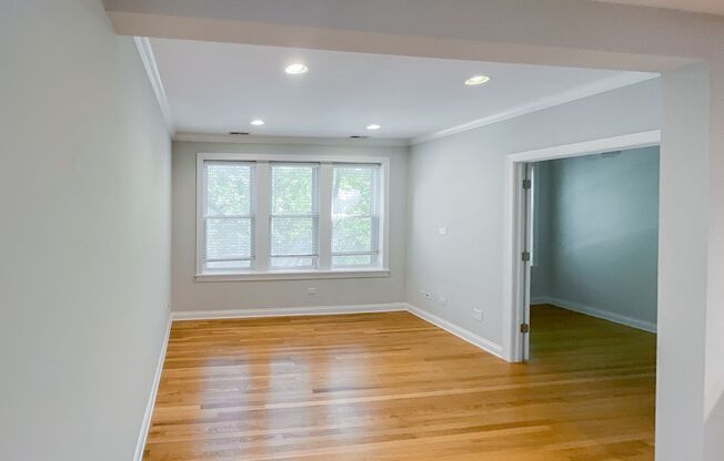 2 beds, 1 bath, 740 sqft, $2,750, Unit 3808M-2