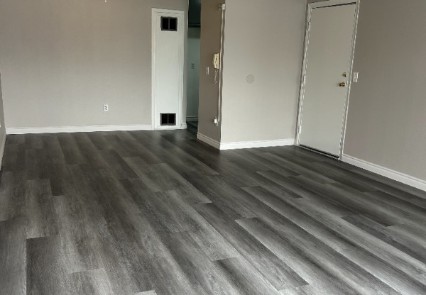 309 E ELK AVE