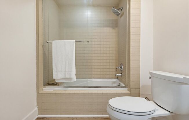 2 beds, 2 baths, 1,127 sqft, $3,500, Unit 308