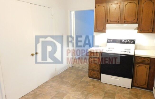 2 beds, 1 bath, 750 sqft, $750, Unit Unit C