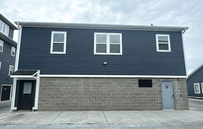 1 bed, 1 bath, 972 sqft, $1,595, Unit 10128 S 130th Terrace Carriage House over Storm Shelter A972 XS2