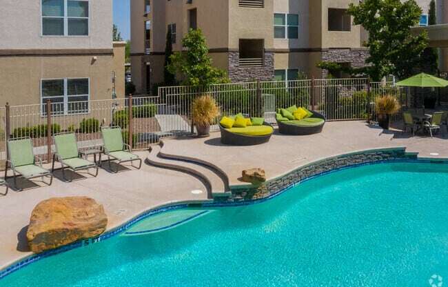 Villas at Helen of Troy