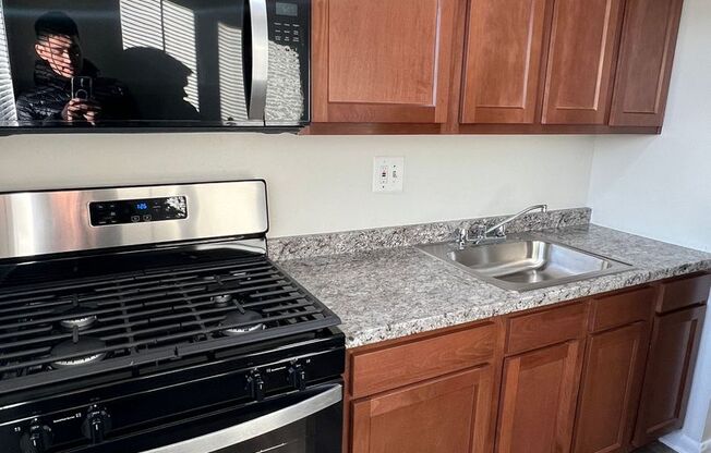 2 beds, 1 bath, 800 sqft, $1,700, Unit 2510-303