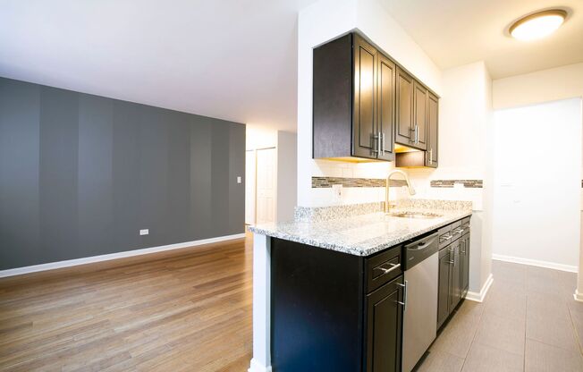 1 bed, 1 bath, 591 sqft, $1,850, Unit 409