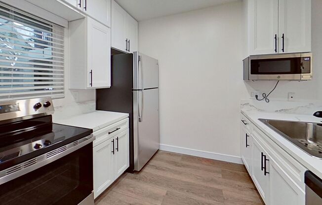 2 beds, 2 baths, 920 sqft, $2,595, Unit 209