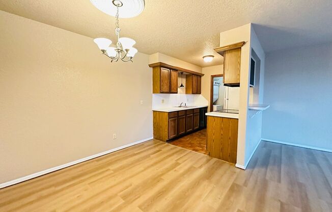 2 beds, 2 baths, $1,245, Unit # 19
