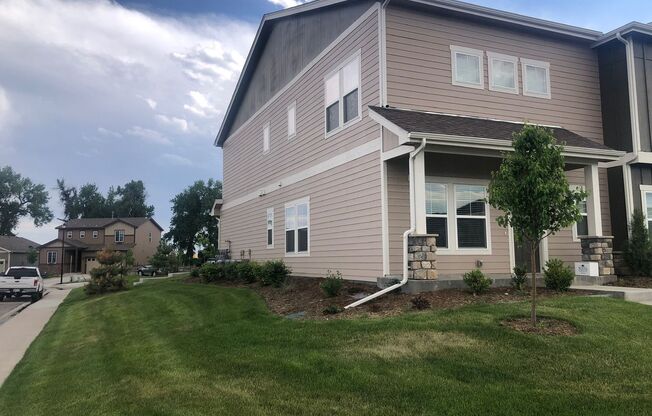 Beautiful 3 bed, 3 bath Townhome in West Windsor!