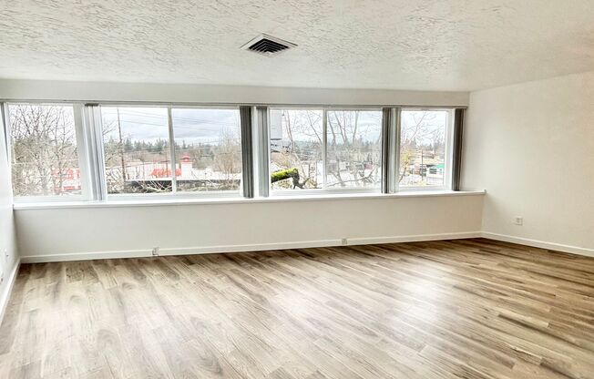 2 beds, 2 baths, 950 sqft, $1,675, Unit 302