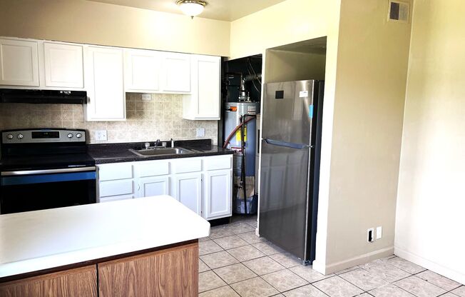 Adorable 2 Bedroom 1 Bath In Florissant!
