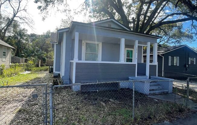Beautiful 2-bedroom 1.5-bath home! - ***TWO WEEKS FREE***