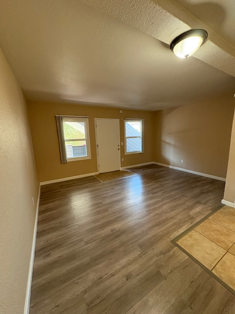 2567 FOOTHILL BLVD