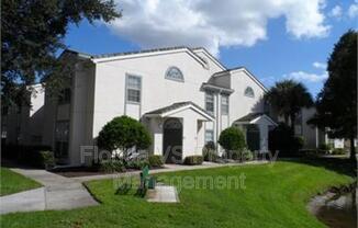 1615 COLUMBIA ARMS CIR