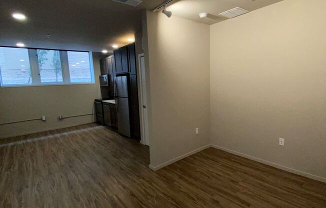 Studio, 1 bath, 436 sqft, $935, Unit 106