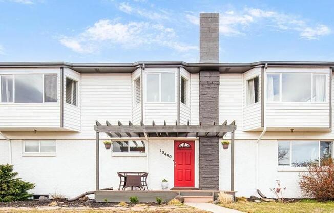 10490 W DAKOTA AVE