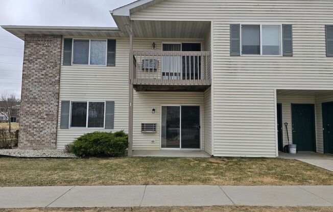 2 beds, 1 bath, 850 sqft, $1,259, Unit PL   7506