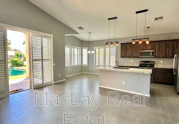 1903 W CYN WAY